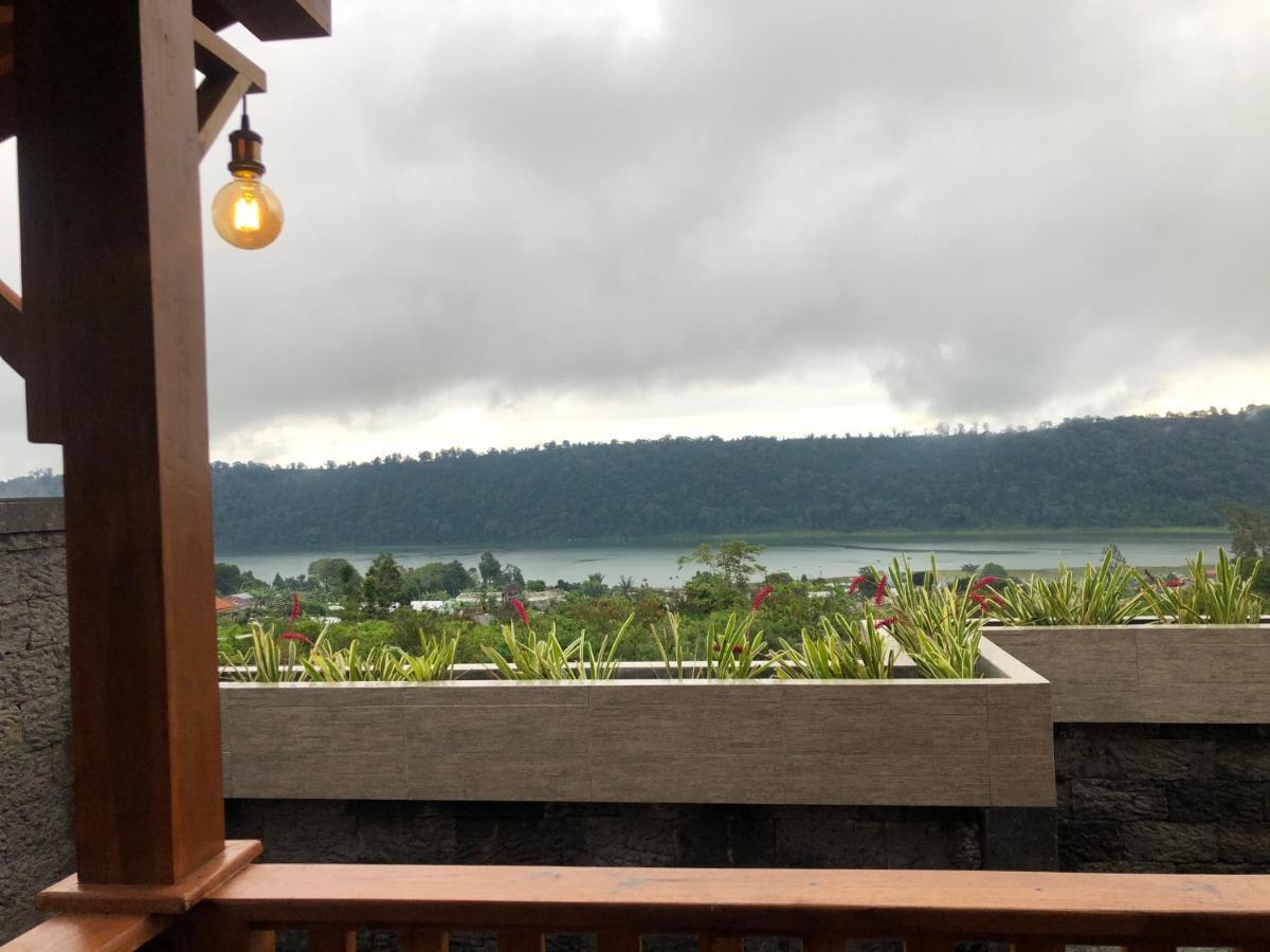 Buyan Lodge Lake View Villa Бедугул Экстерьер фото