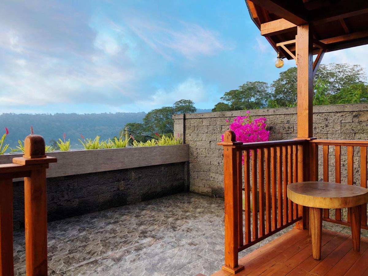 Buyan Lodge Lake View Villa Бедугул Экстерьер фото
