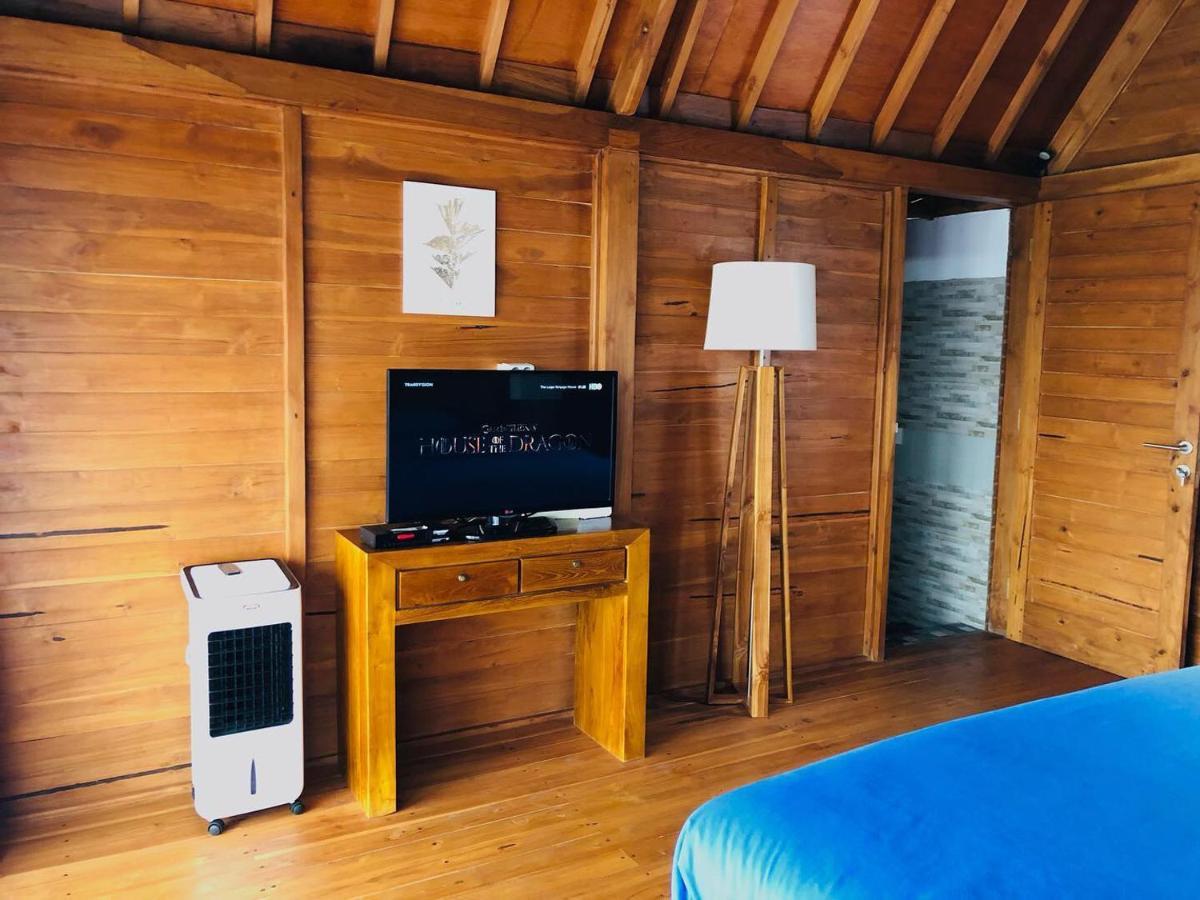 Buyan Lodge Lake View Villa Бедугул Экстерьер фото